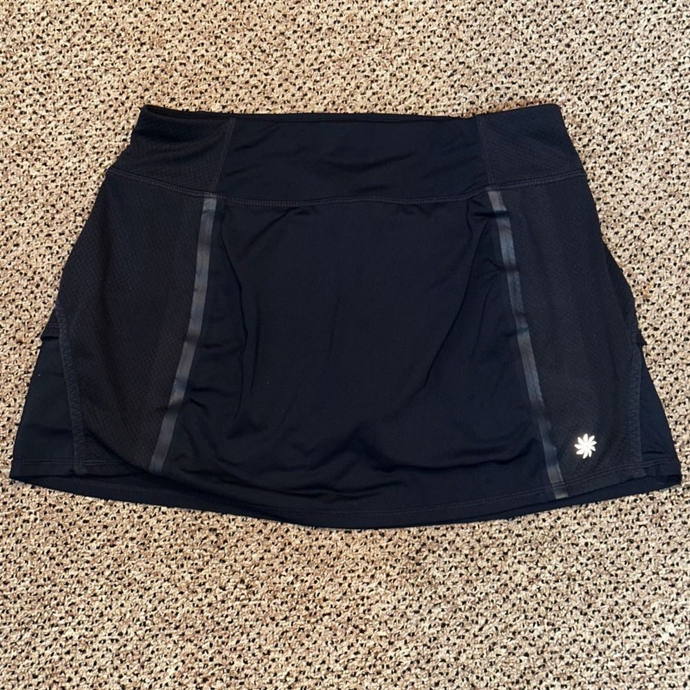 Athleta Black Ruffle Back Running Skort Tennis Skirt Mesh Trim Womens Small S